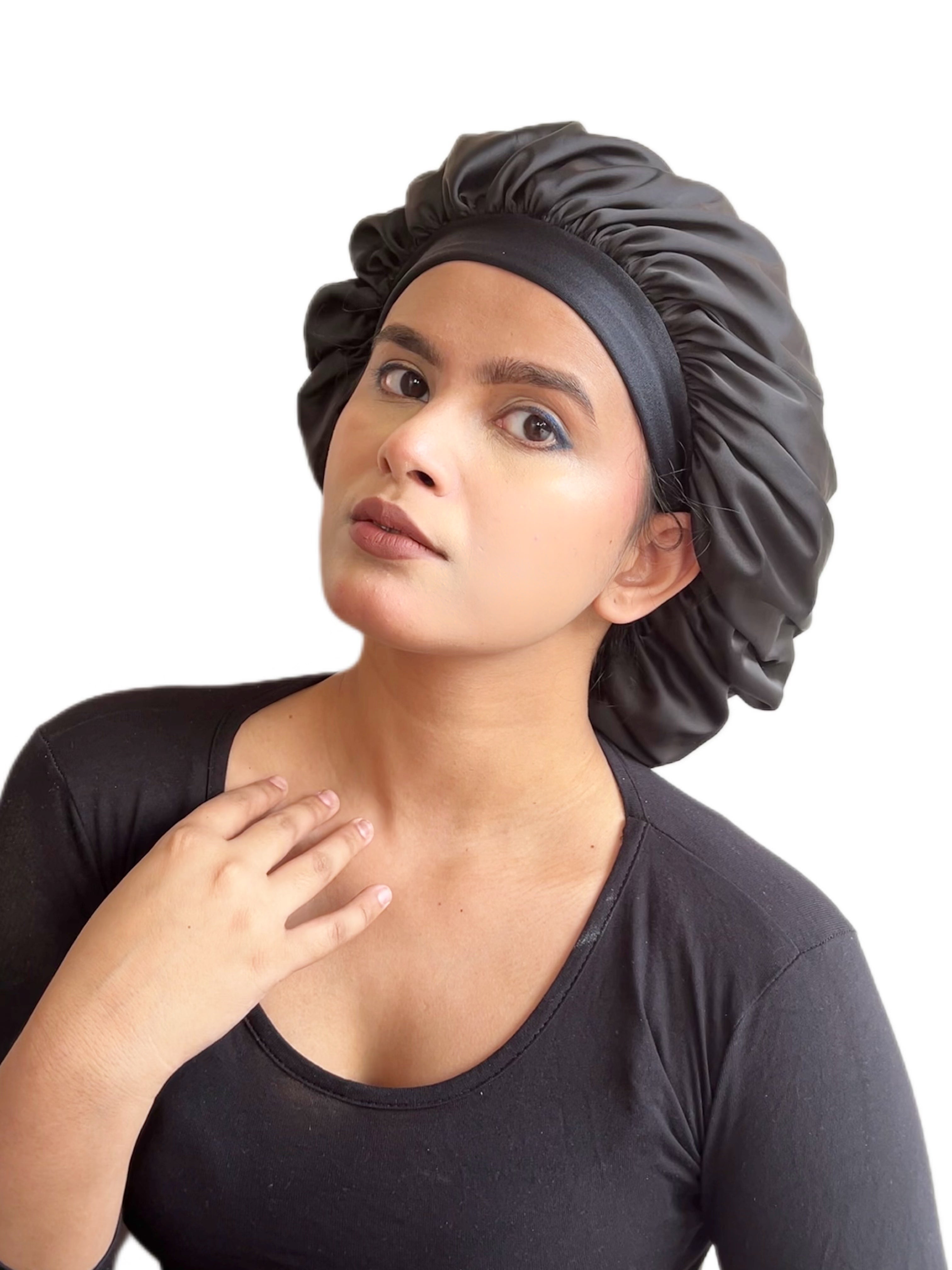 Italian Satin Bonnet - Manetain Store