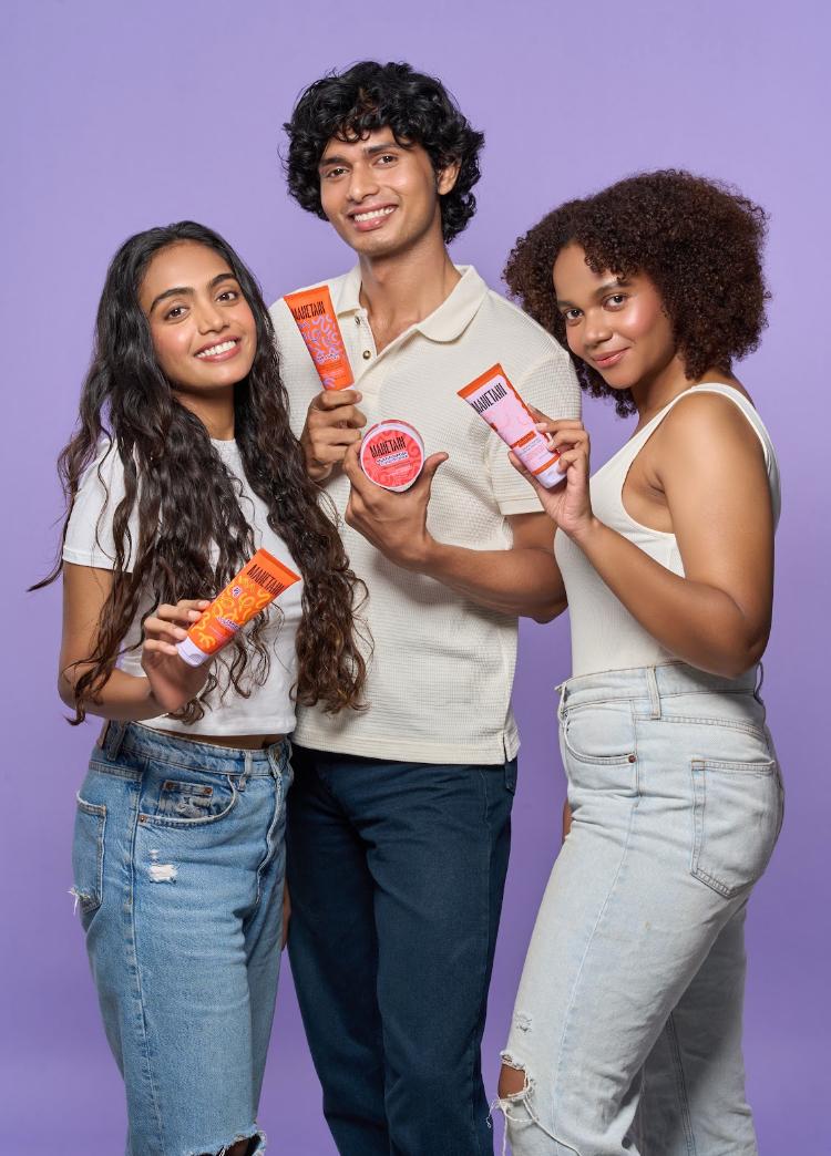 BREAKING NEWS: YOUR CURLS HAVE JOINED A CULT, AND FRIZZ IS THEIR LEADER